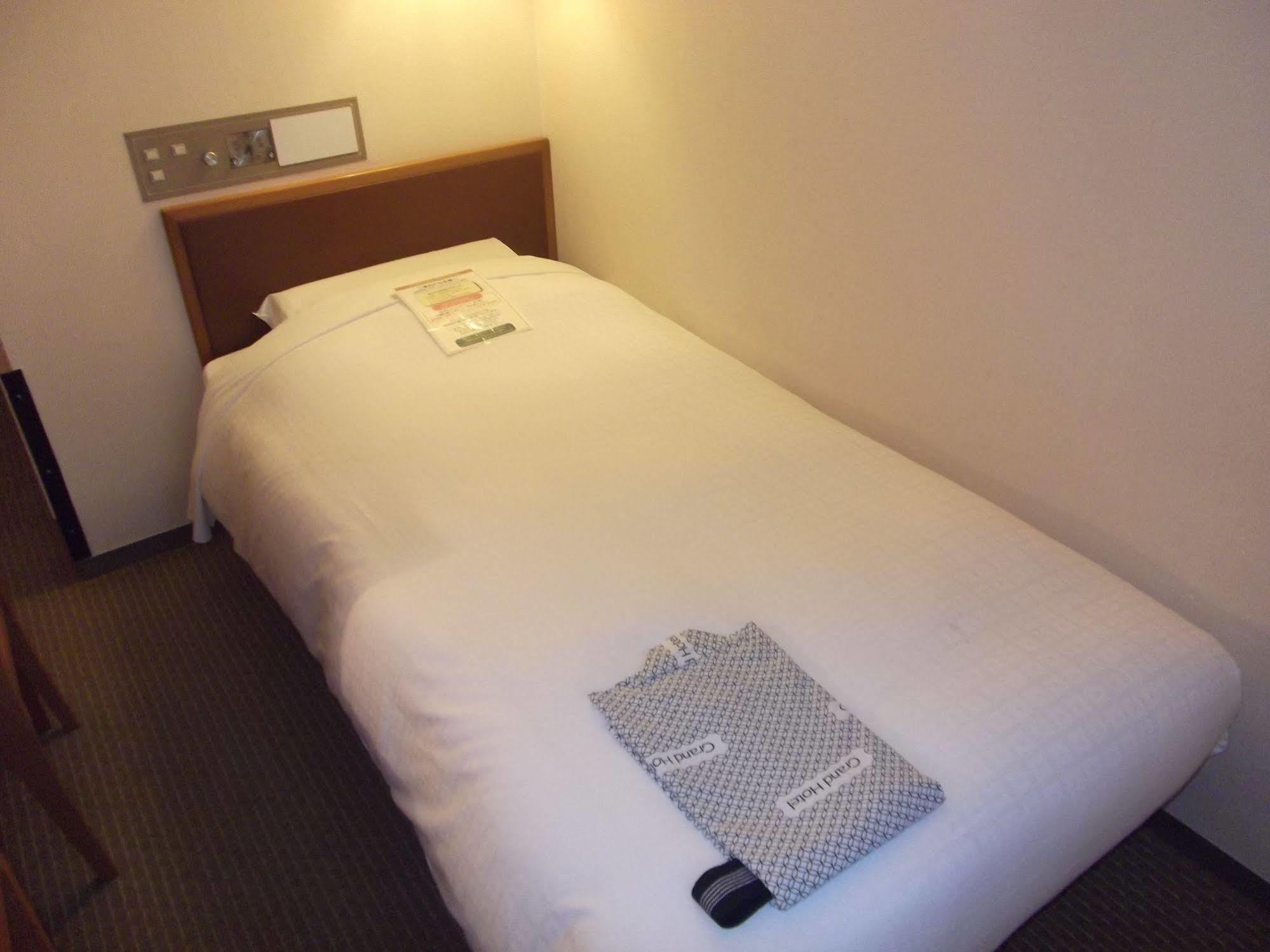 Ichikawa Grand Hotel Luaran gambar